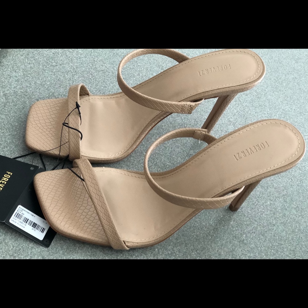 Cute Strappy Forever 21 Heels! NWT